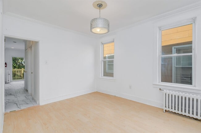 309 Cator Ave