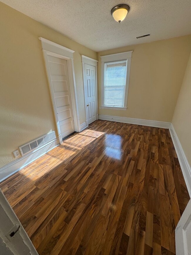 Photo - 1704 S 4th St Unidad 1704-2