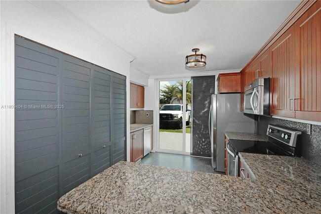 Building Photo - 12340 SW 20th Ter Rental