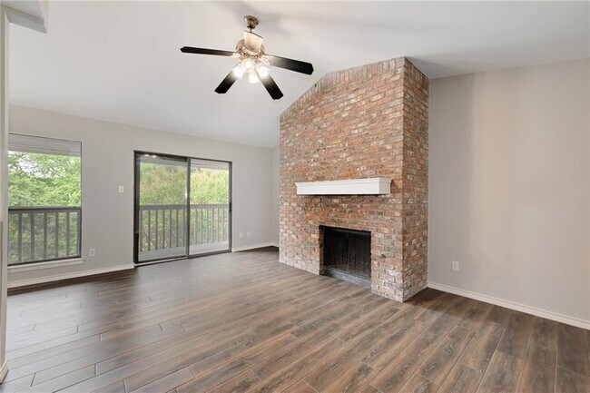 Photo - 3839 Dry Creek Dr Unit 244