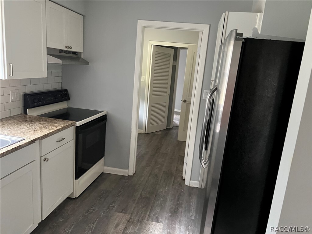 Photo - 9 N Barbour St