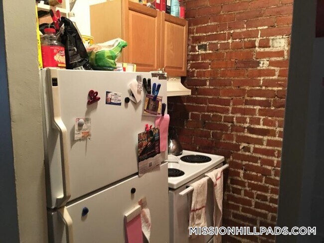 Photo - 886 Huntington Ave Unidad 8