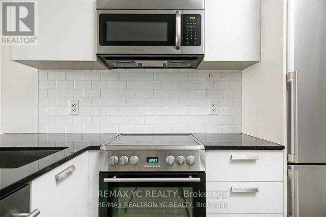 Photo - 57 St Joseph St Unit 2801