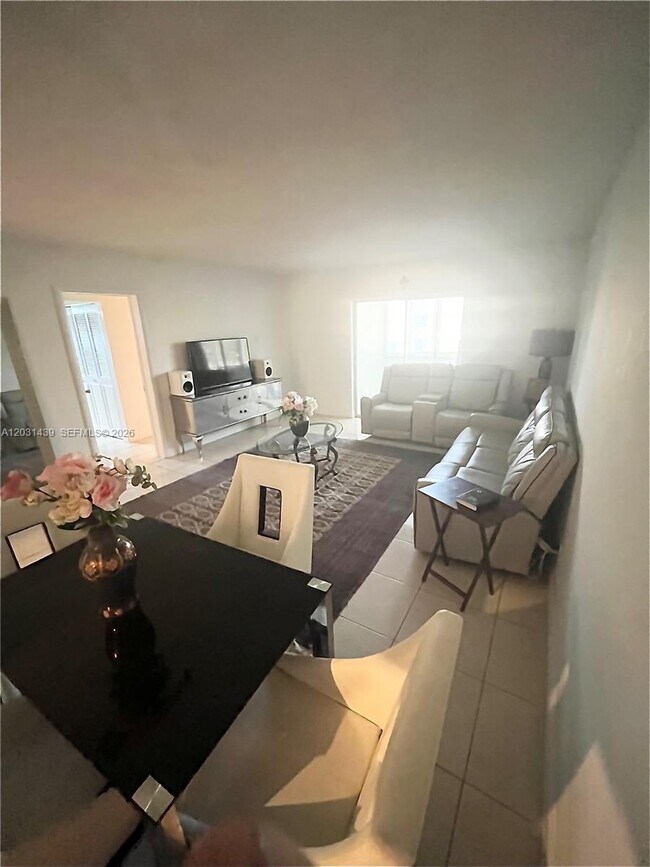 Photo - 2581 Garden Dr N Unidad 203