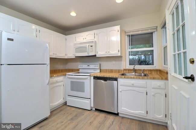 10 Stamford Pl