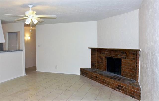 1533 Santa Fe Trail