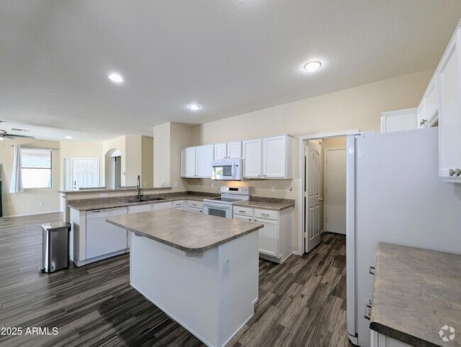 Building Photo - 16635 N 169th Ave Rental