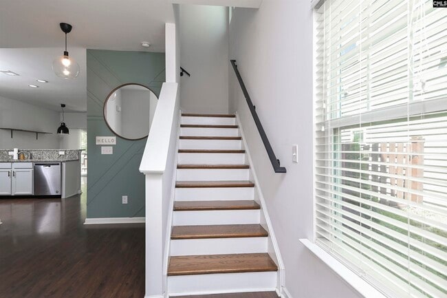 Photo - 834 Parnell Ct