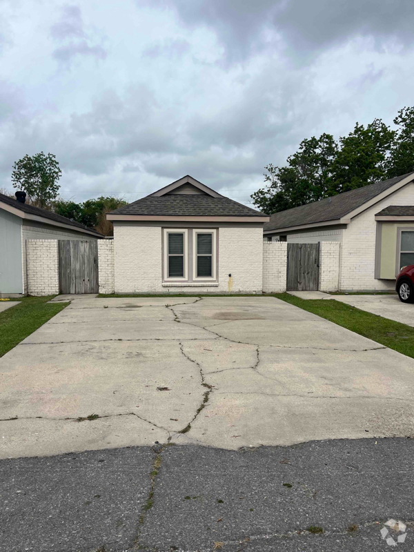 Building Photo - 113 Cane Field St Rental