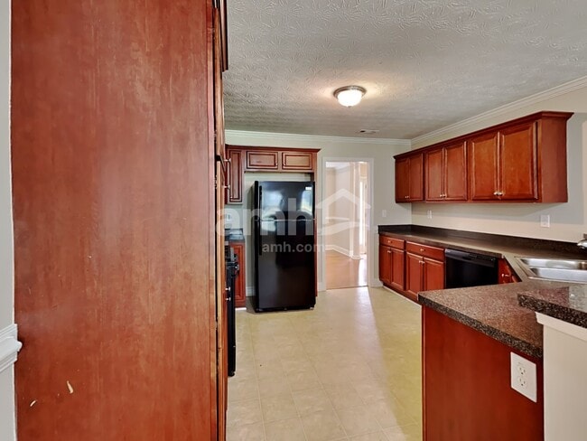 Photo - 141 Bridgemill Dr