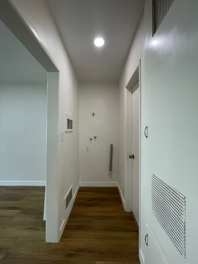 Photo - 12514 Broadway Ave