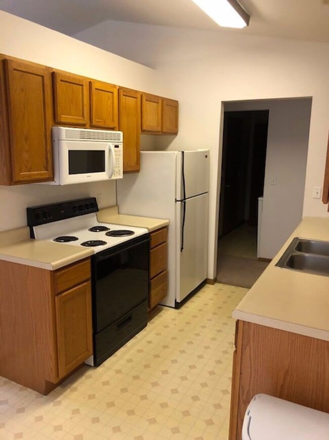 Photo - 4809-4811 Geyser Blvd Unidad 4811 Geyser Blvd