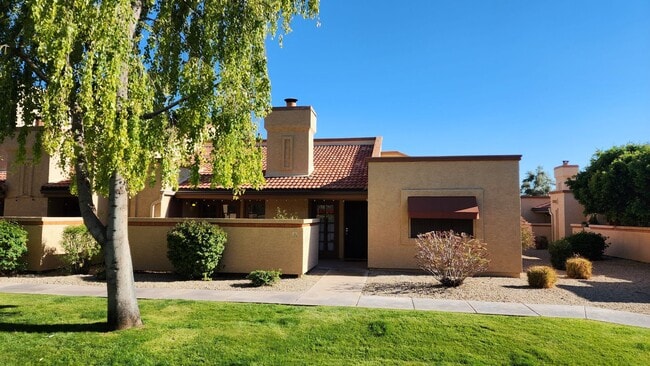 2 Bedroom Condo Unit in the Amber Hills Co... - 2 Bedroom Condo Unit in the Amber Hills Co...