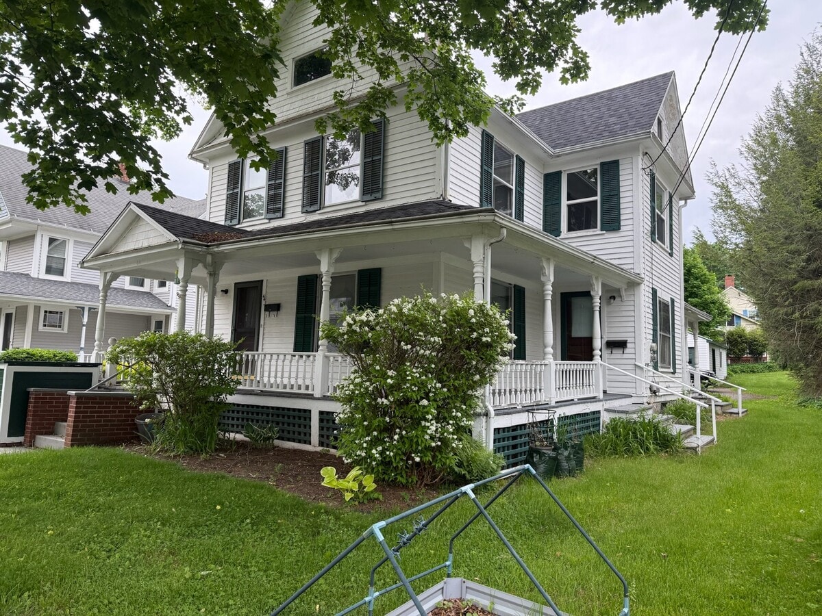 Photo - 44 Russell St Unit 44b