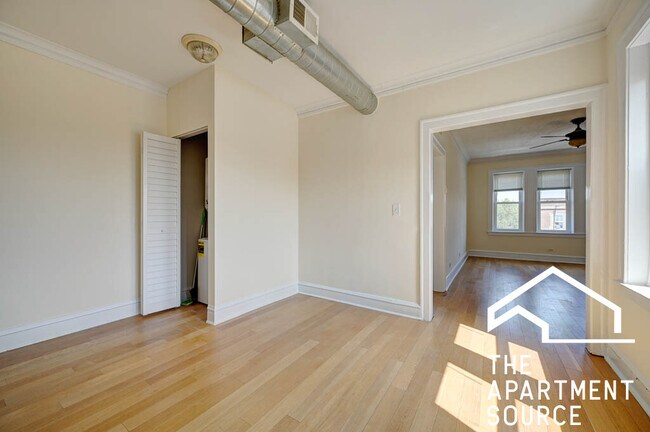 3531 W Fullerton Ave Unit 3