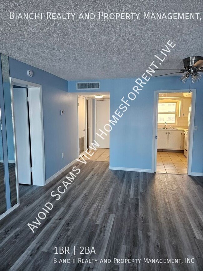 Photo - 4525 Cove Cir
