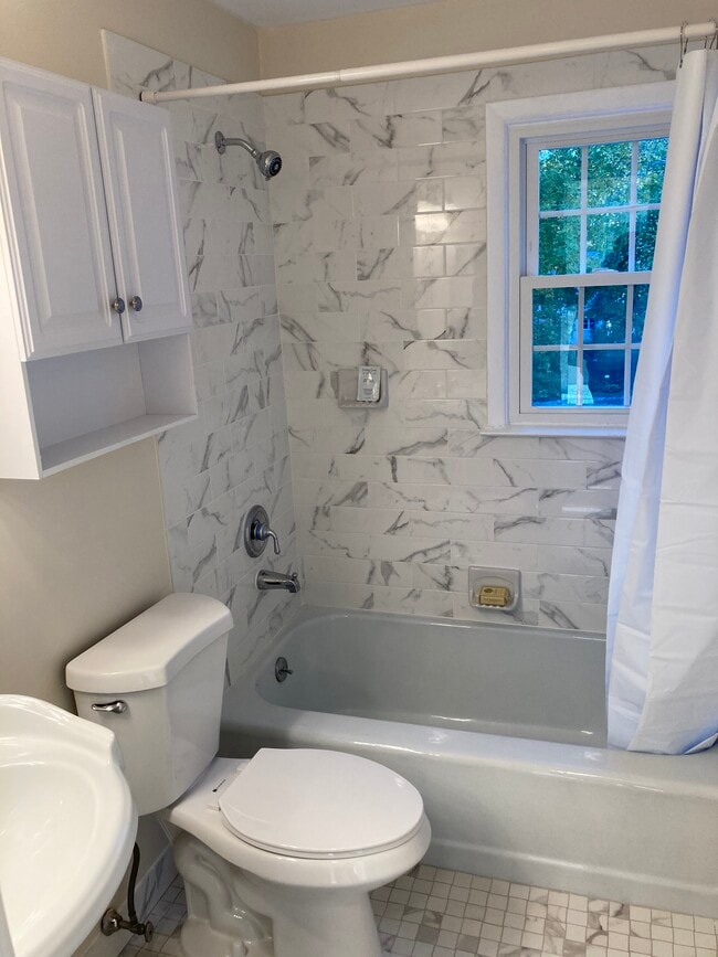 Photo - 167 Heritage Hill Rd Unidad D