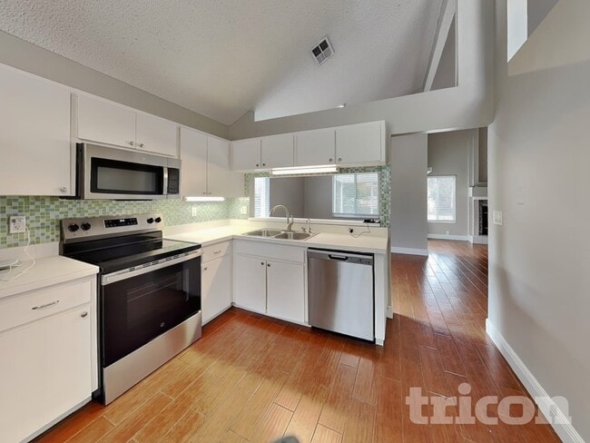 Photo - 28534 Tall Grass Dr