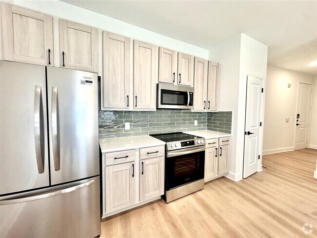 Building Photo - 2300 Richmond Ave. Unit 338 Rental