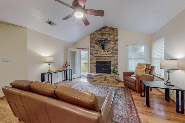 Photo - 7804 Juneberry St NW