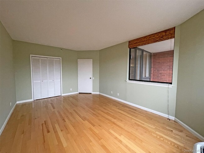 Photo - 50 E Hartsdale Ave Unit 6O