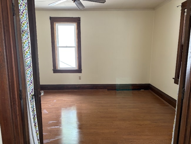 Building Photo - 138 Spring St Rental