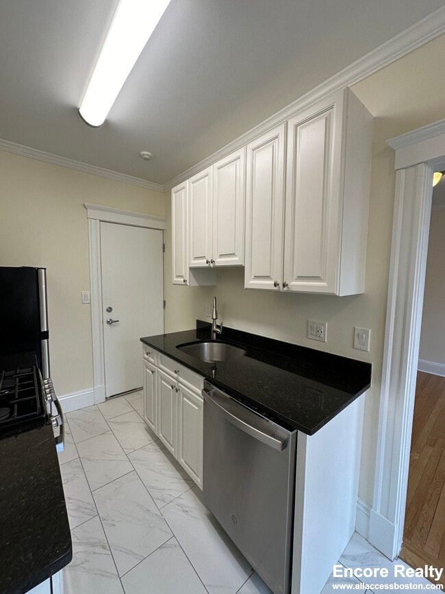 Photo - 22 Chauncy St Unit 20