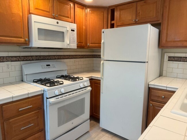 Building Photo - 2661 Carmichael Way Unit 2661 Carmichael Way