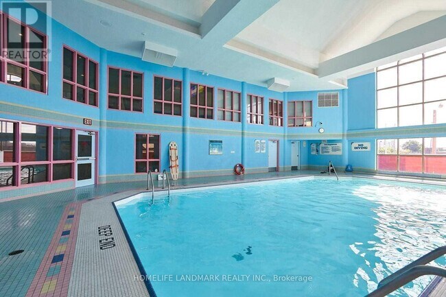 Photo - 2460 Eglinton Ave E Unité 219