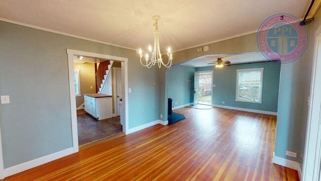 Photo - Adorable Canby Home, Cozy Gas Fireplace, Private Fenced Yard, Cat or Dog Friendly (2 max)