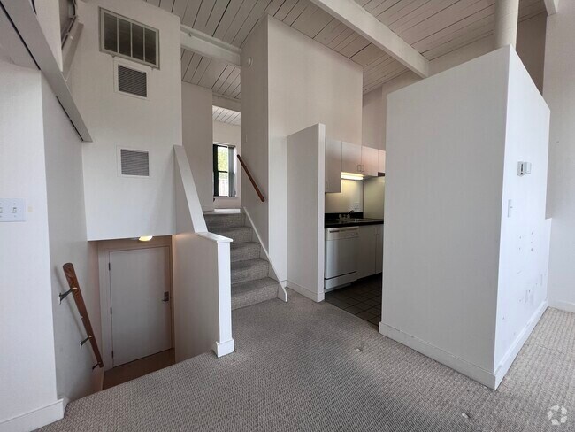 Building Photo - 71 Fulkerson St Rental