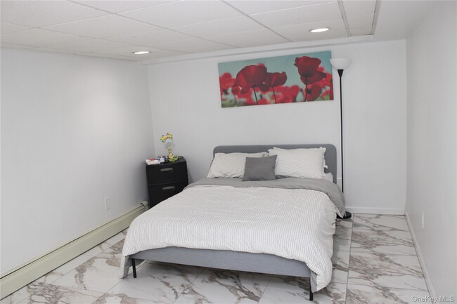 Building Photo - 16 Shelley Pl