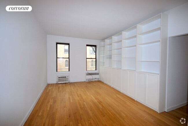 Building Photo - 415 E 82nd St Rental