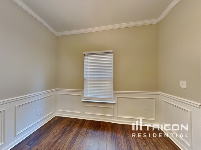 Photo - 102 Hill Crest Cir