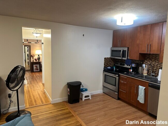 269 Main St Unit 2B