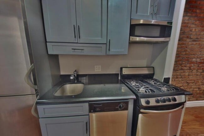 Photo - 345 E 5th St Unidad 5