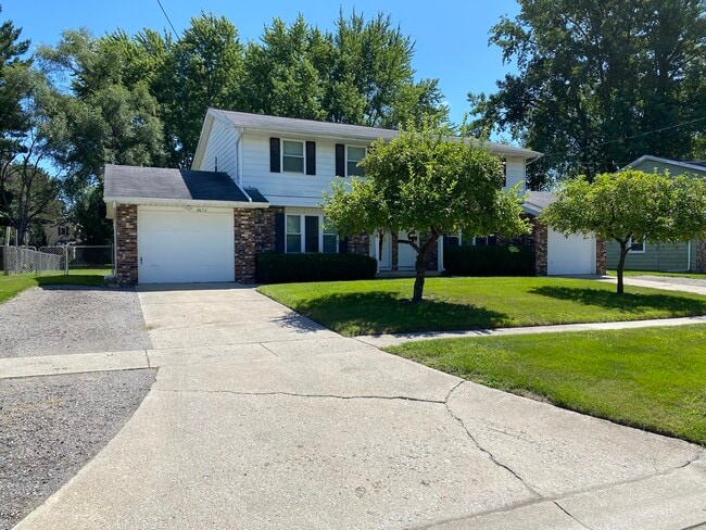 Photo - 4672 baylor ct