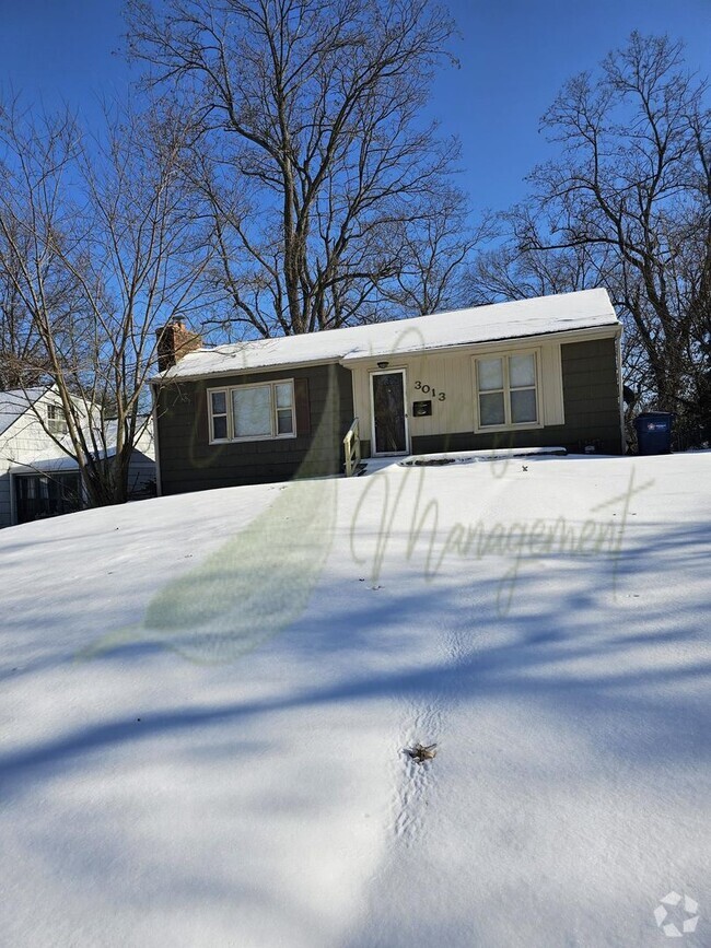 Building Photo - SUPER CUTE AND COZY!!! Rental