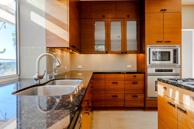 Photo - 11671 Boulton Ave