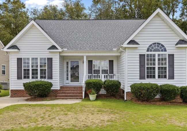 Building Photo - 1013 Sebring Dr