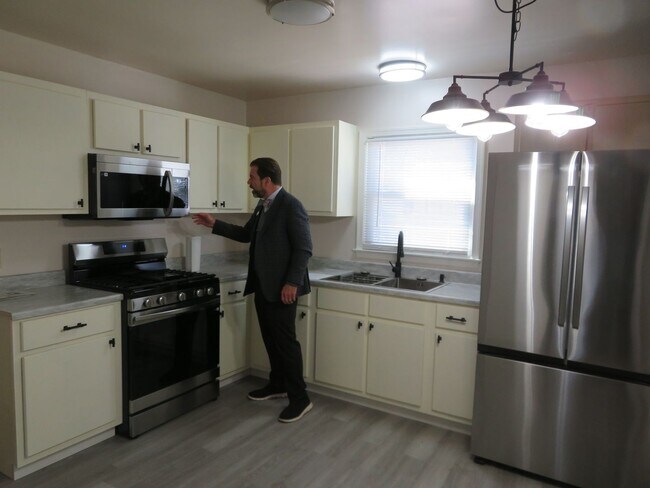 Photo - 2529 Pin Oak Ct Unidad A