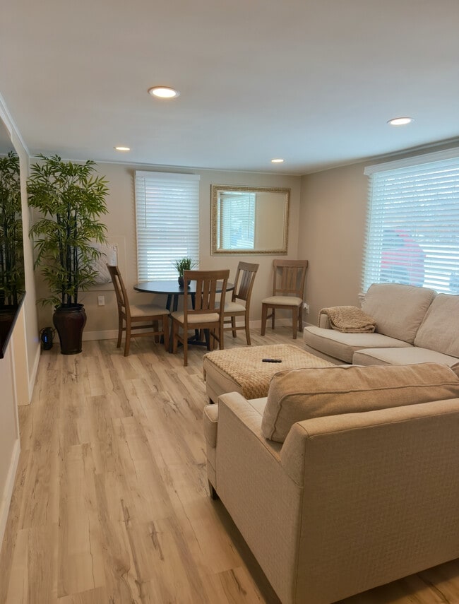 Photo - 112 Belle Aire Ave