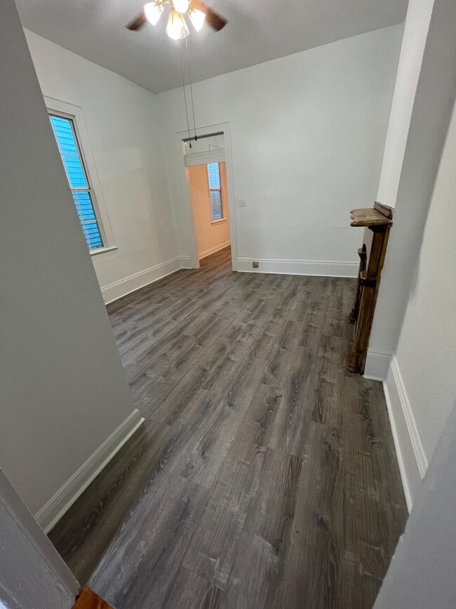 Photo - 426 Belleville St