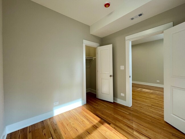 Photo - 2143 N Keystone Ave Unit 2143 North Keystone Avenu