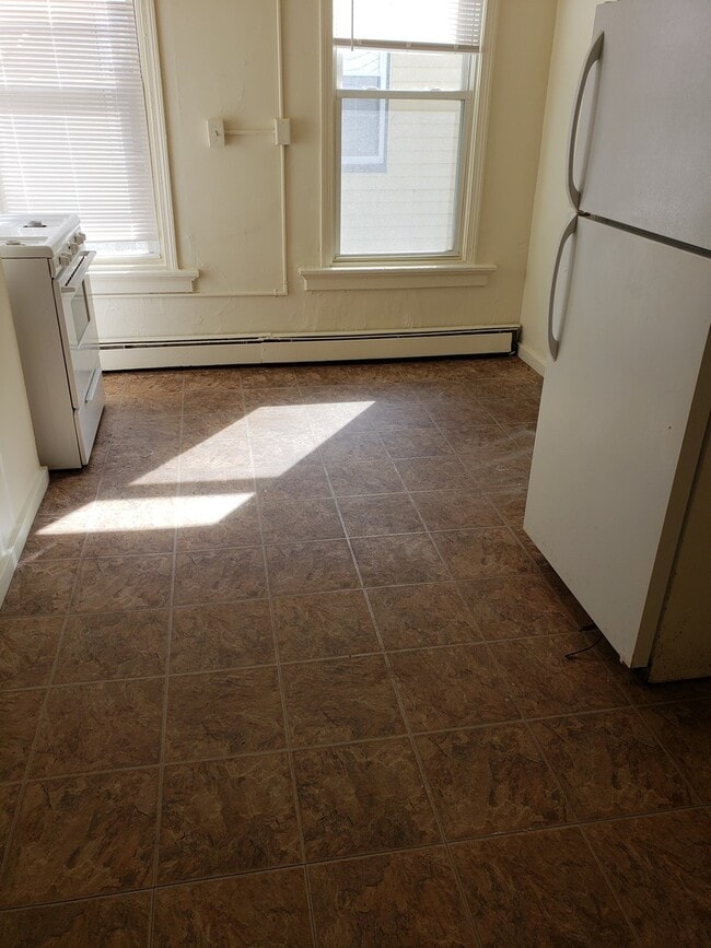 Photo - 630 Howard Ave Apartment Unit 2