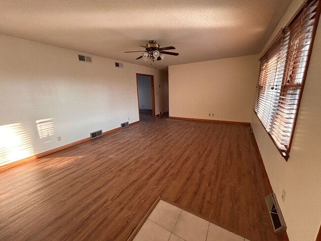 Photo - 4 Bed 2 Bath Home In Andover!