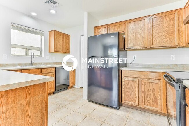 Photo - 4 Bedroom Pet-Friendly Home in Maricopa, AZ with Main Street Renewal