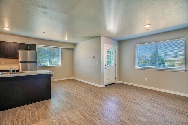 Photo - 2818 Meridian Ave E Unit C201