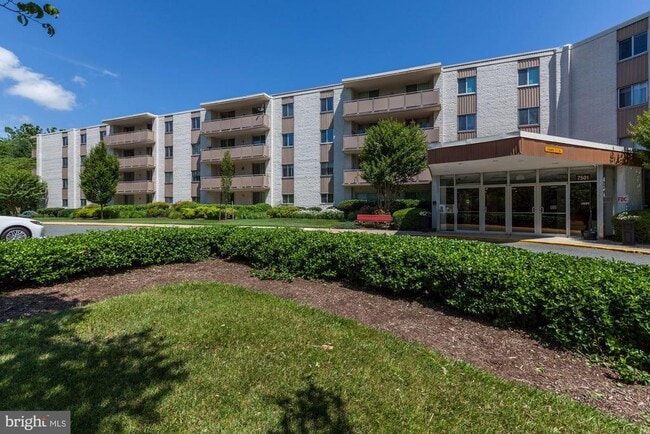 Photo - 7501 Democracy Blvd Apartment Unit B-112