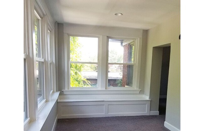 Photo - 3261 Bishop St